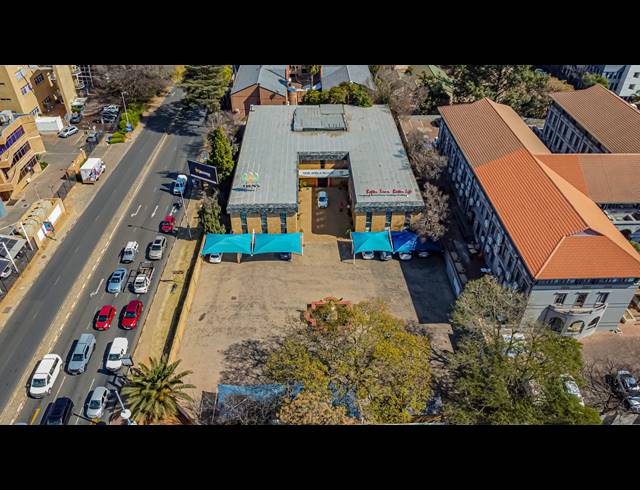 2,278M² OFFICE FOR SALE IN FERNDALE